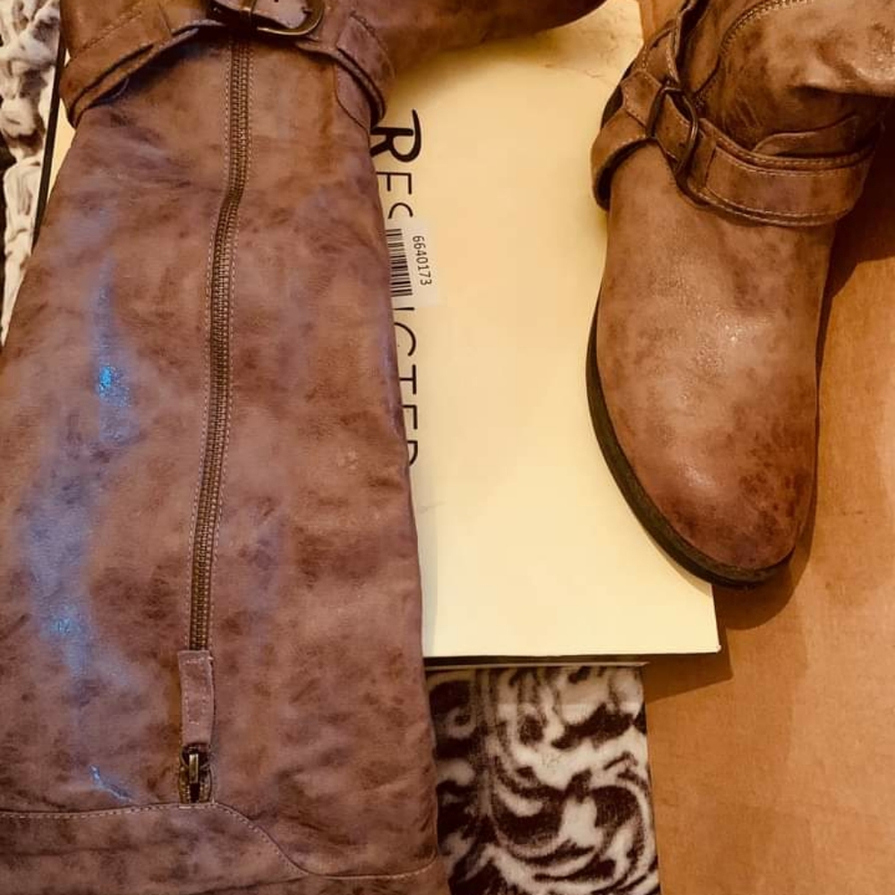 Boots - Picture 2 of 2